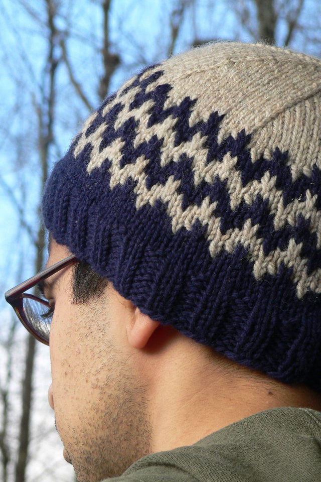 Petit Henri crochet hat and mitts pattern - Sweet Paprika Designs